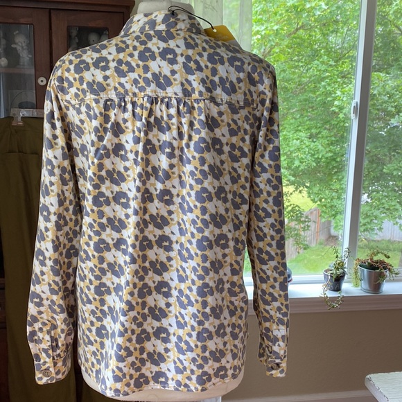 Cabi 5854 Providence Shirt Jacket, safari print - Picture 15 of 15